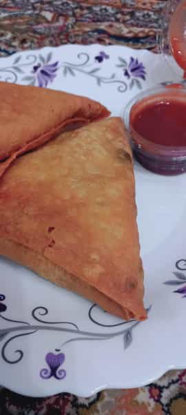 عکس سمبوسه و فلافل آبادان در شیخ طبرسی اراک