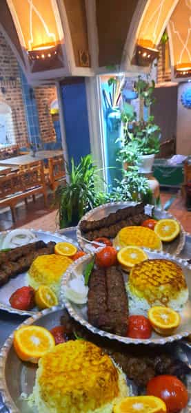 عکس کافه موزه و رستوران آمیرزا شهرک وایین شهریار