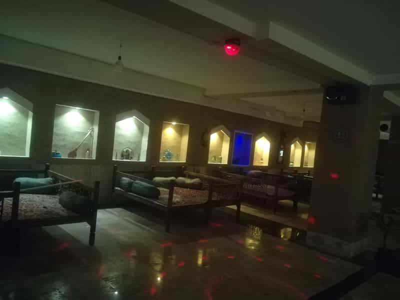 عکس رستوران سنتی لیلی و مجنون در فاز ۱ اندیشه شهریار