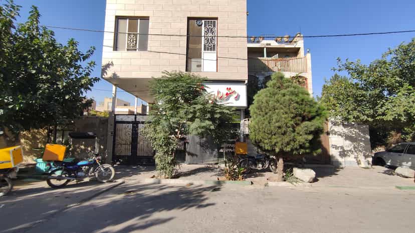عکس رستوران مهگل اسلام‌شهر
