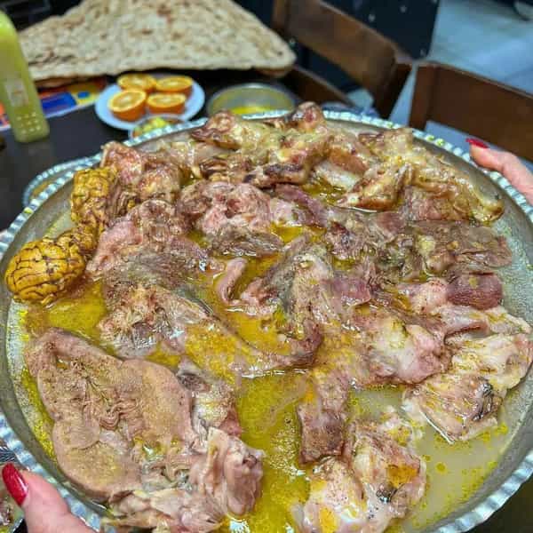 عکس طباخی بابا علی در فاز ۱ اندیشه شهریار