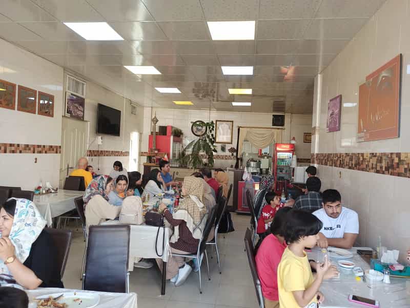 عکس رستوران هفت چنارزنجان در انقلاب زنجان