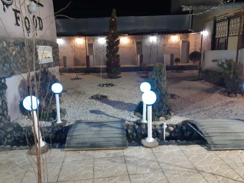 عکس باغ رستوران سیندخت شهرک آیت الله مدنی همدان