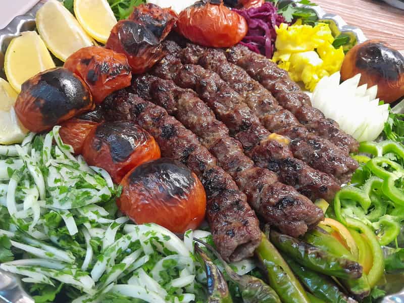 عکس رستوران سنتی بانوی عمارت در پژوهنده خرم‌آباد