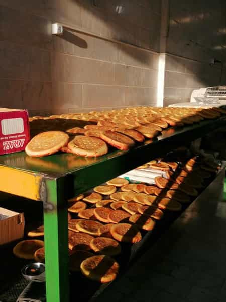 عکس فطیر سنتی ایستملی بستان آباد در زر افشان اسلام‌شهر