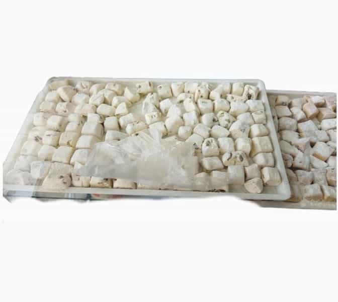 عکس سوهان و گز بیرتک در انقلاب زنجان