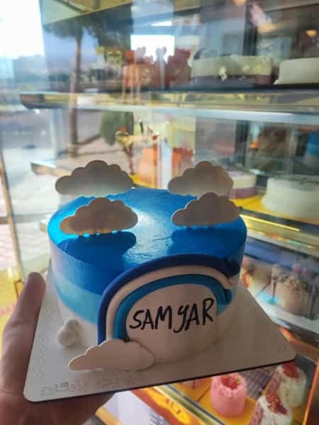 عکس شیرینی سرای بزرگان شهرک شهید بهشتی همدان