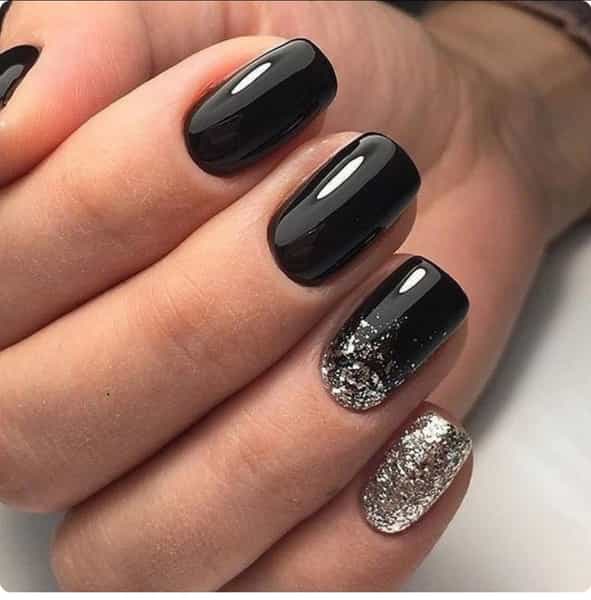 عکس الهه خورشید در داروپخش بندرعباس