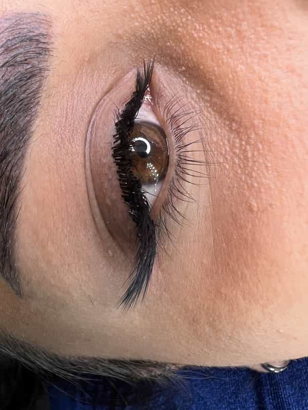 عکس مرکز تخصصی اکستنشن مژه رعنا پورمند در چهارراه سعدی زنجان