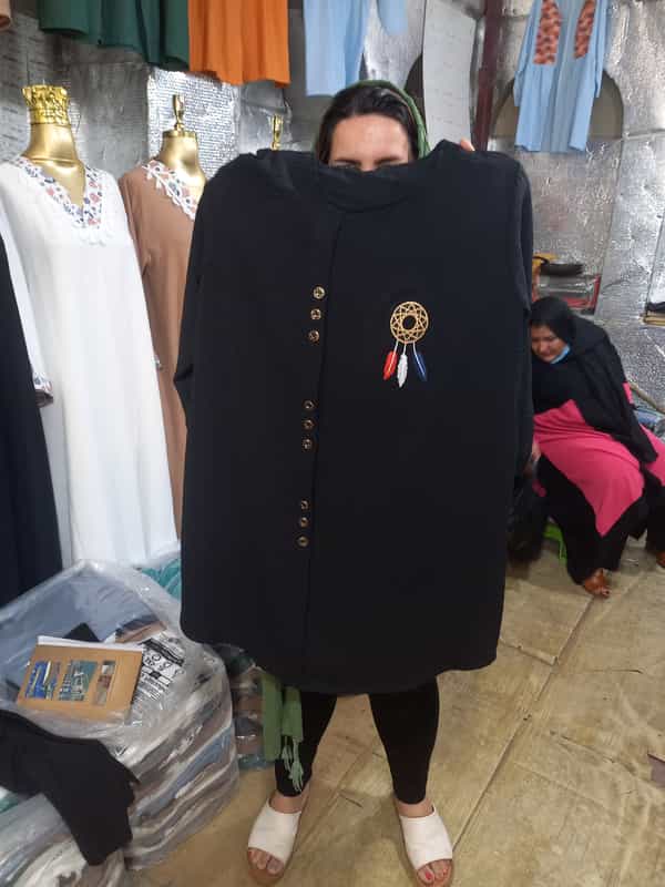 عکس کارگاه تولیدی مانتو زنانه ی دینا در فاز ۱ اندیشه شهریار