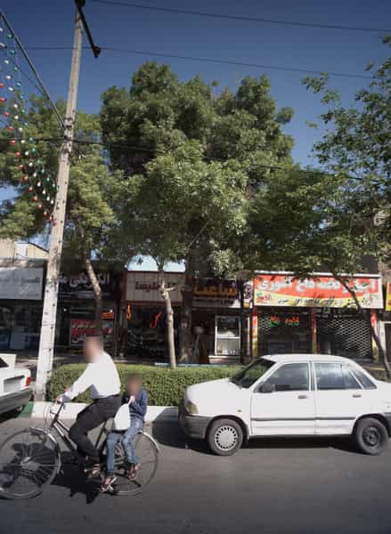 عکس آجیل و تخمه داغ آشوری در رسالت مشهد