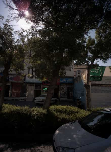 عکس آجیل و خشکبار نوری در راه آهن مشهد