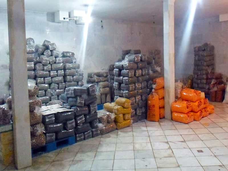 عکس آجیل و خشکبار تک در کارمندان دوم مشهد