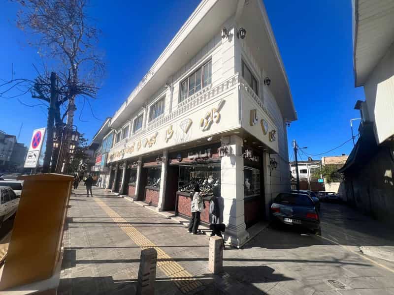 عکس مرکز خرید طلا و جواهر زمرد در باقر آباد رشت