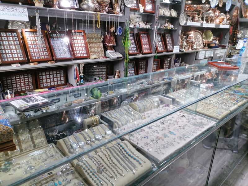 عکس گالری آمتیست در خلیلی شیراز
