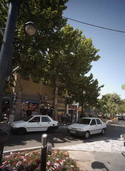 عکس پارچه حبیب در چهارباغ مشهد