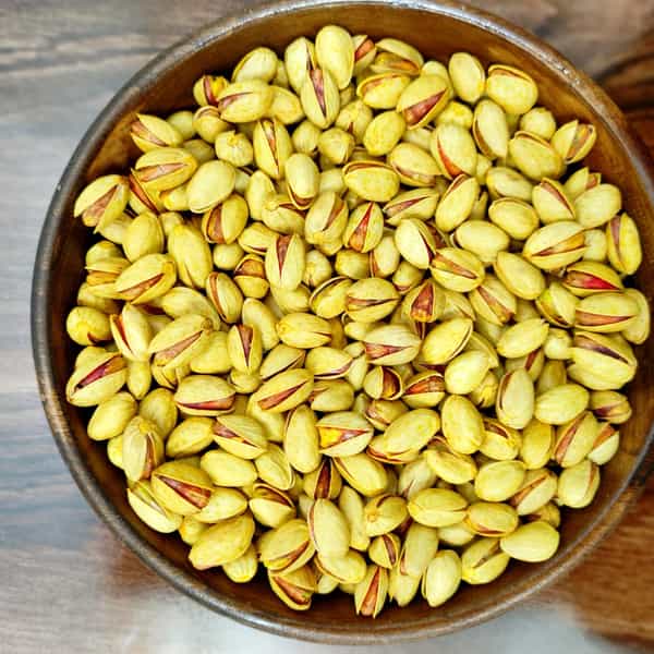عکس آجیل و خشکبار سوباتان در حافظ رشت