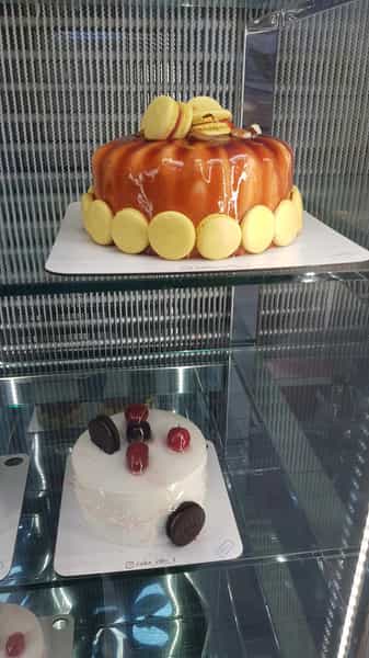 عکس کافه قنادی شهر کیک در آق تپه کرج