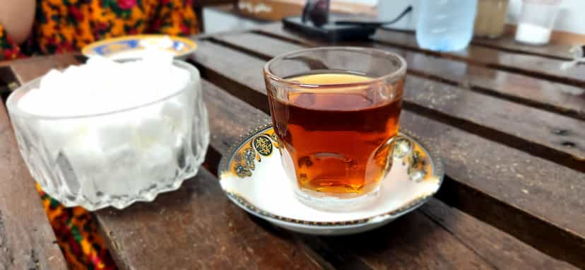 عکس چایخانه زیباسرا در بازار رشت