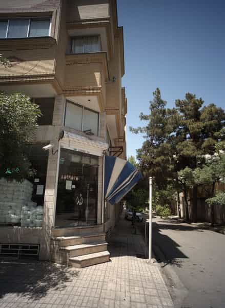 عکس خواربار فروشی در کوشش مشهد