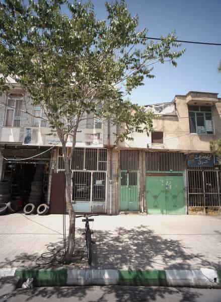 عکس تعمیرگاه موتورسیکلت قربانی در ایثار مشهد