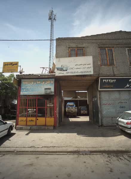 عکس تعمیرگاه ماشین های جی ای سی در رباط مشهد