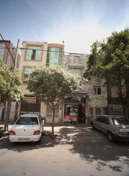 عکس تعمیرگاه فخرآرا در انقلاب مشهد