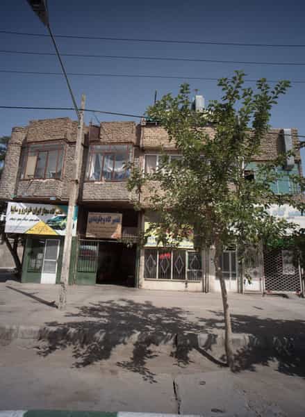 عکس تعمیرگاه و جلو بندی خودرو در طبرسی شمالی مشهد