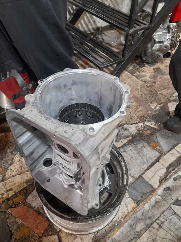 عکس تعمیرگاه گیربکس اتوماتیک خشنودی کرج