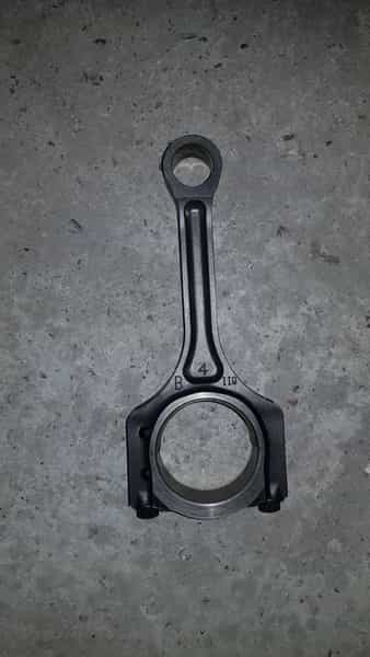 عکس تعمیرگاه هیوندا و کیا خورشیدی در محمدیه شیراز