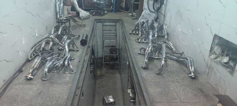 عکس اگزوز سازی استاد اکبر در سعدیه شیراز