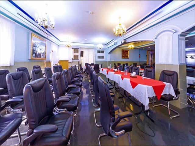 عکس هتل بین‌المللی پارسه در بازار شیراز