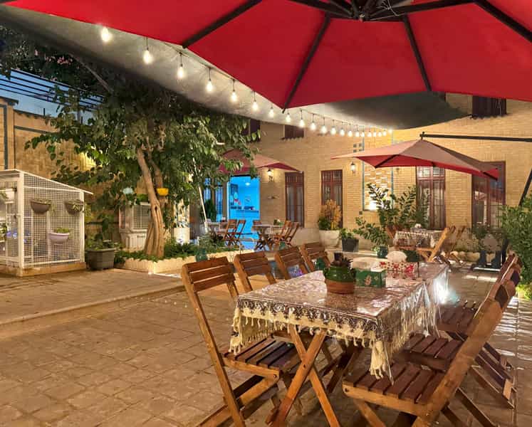 عکس هتل سیمرغ در بالا کفت شیراز