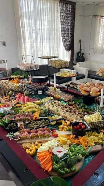 عکس تالار ایران زمین جاده نجف آباد قزوین