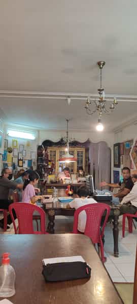 عکس گالری خوشنویسی علی رشیدی در آبنوس کرمان