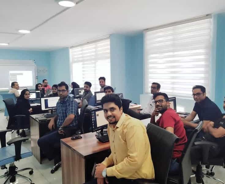 عکس مجتمع فنی و حرفه ای تدبیر و مجتمع فنی تهران در گلشهر بندرعباس
