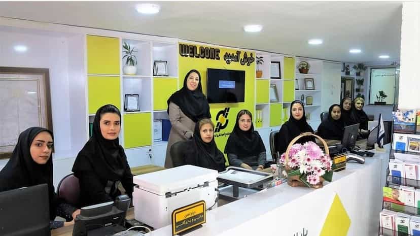 عکس مجتمع فنی و حرفه ای تدبیر و مجتمع فنی تهران در گلشهر بندرعباس