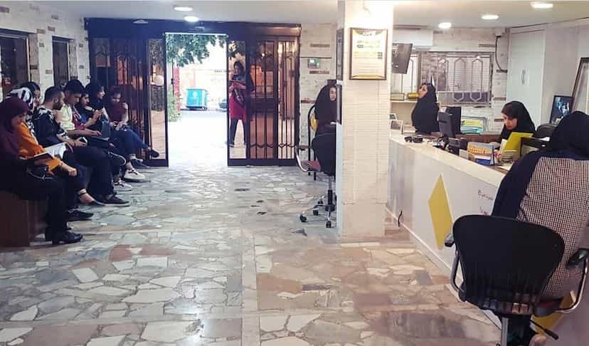 عکس مجتمع فنی و حرفه ای تدبیر و مجتمع فنی تهران در گلشهر بندرعباس