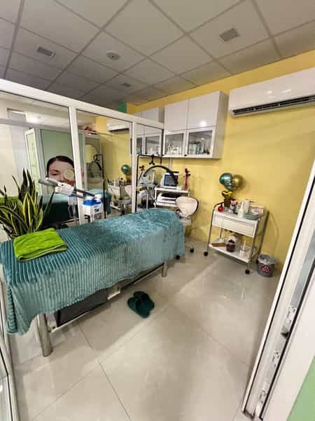 عکس کلینیک زیبایی لیزر سنتر در زیتون کارمندی اهواز