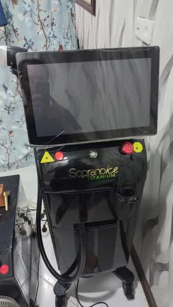 عکس مرکز لیزر موهای زائد اهواز لیزر در سعدی اهواز