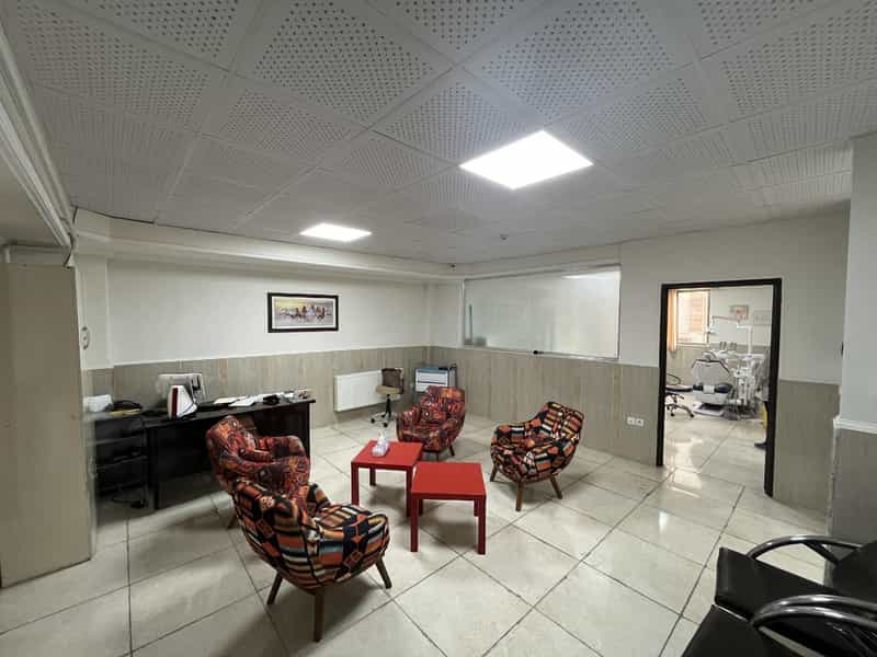 عکس کلینیک دندانپزشکی تخصصی آراد در خیابان تبریز