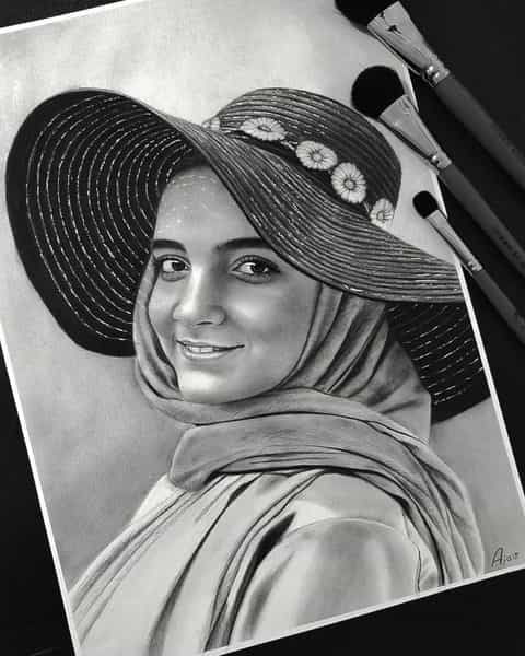 عکس گالری نقاشی عجم در رسالت مشهد