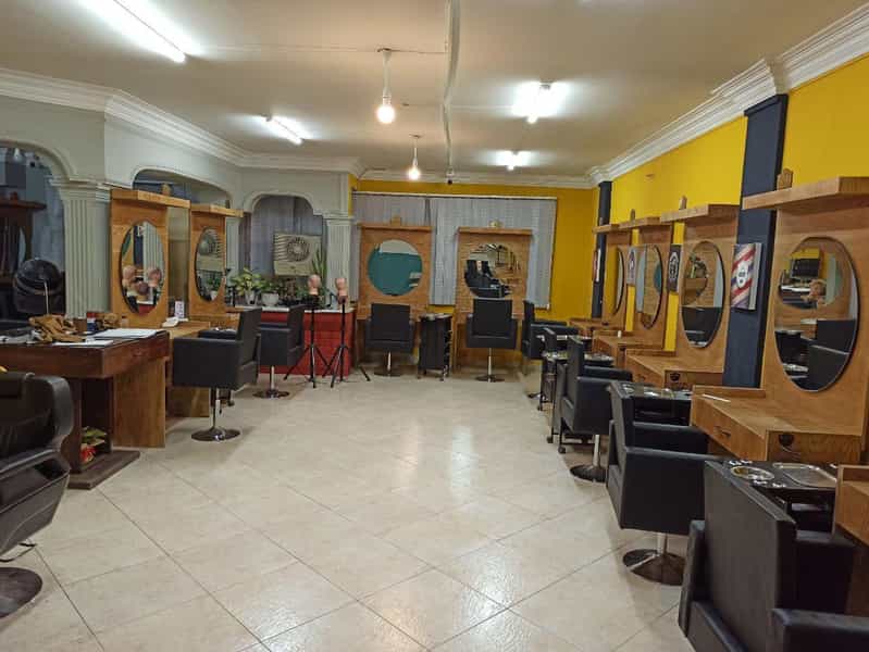 عکس آموزشگاه آرایشگری مردانه نارون در دانشجو مشهد