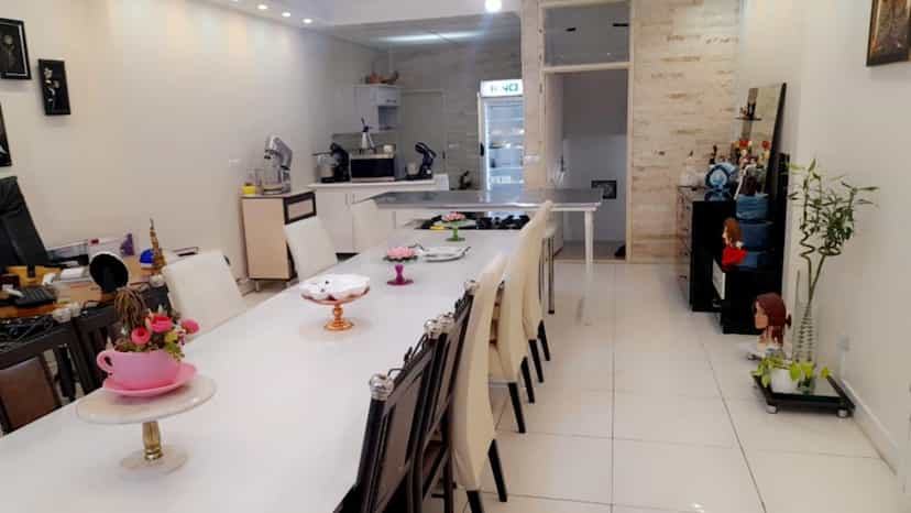 عکس آموزشگاه قنادی و آشپزی کیک شکلاتی در لاله زار تبریز