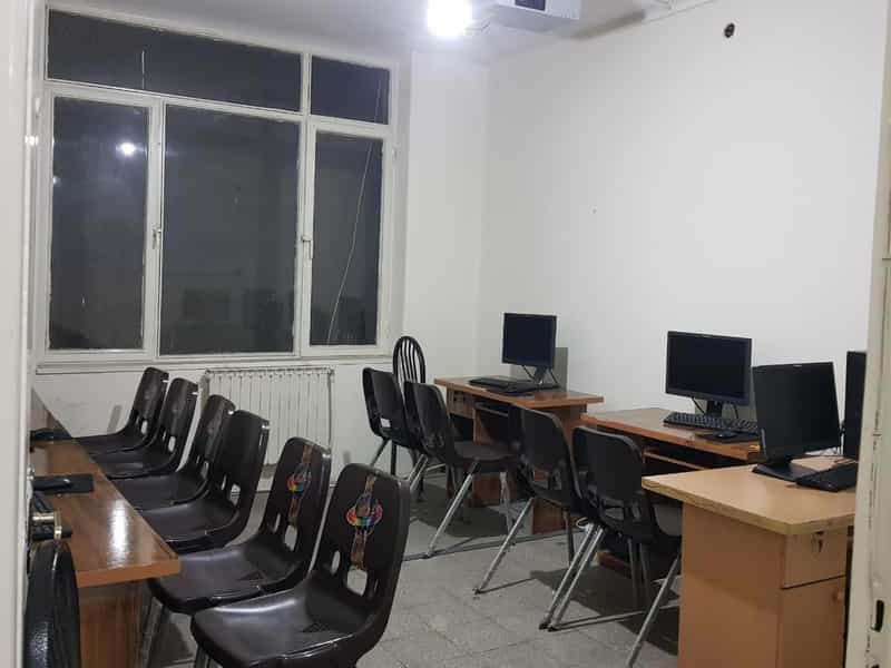 عکس آموزشگاه هدف در بازار تبریز