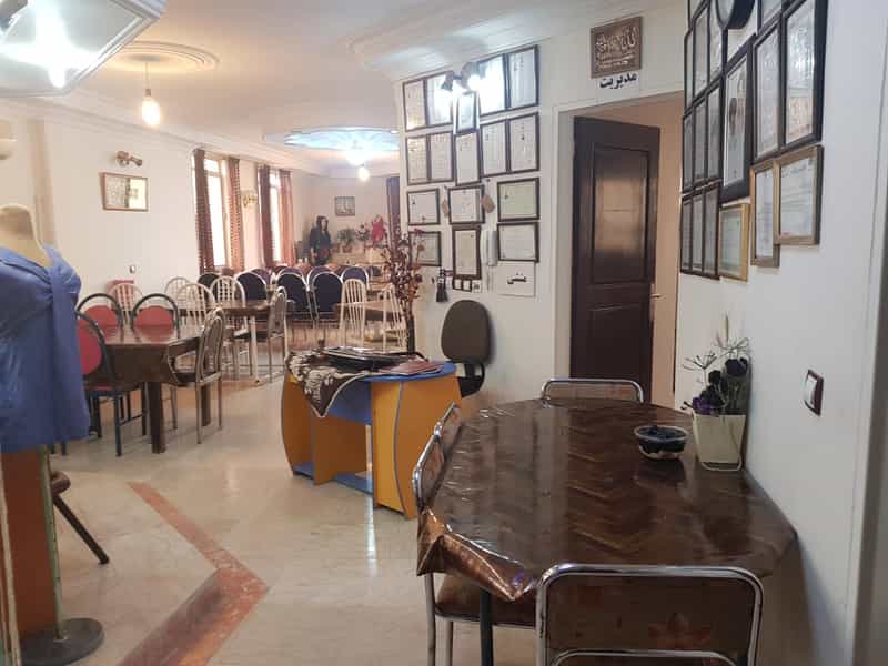 عکس آموزشگاه خیاطی وصنایع دستی‌ روشن در کیانمهر کرج