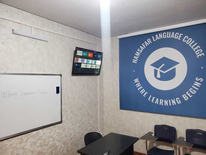 عکس آموزشگاه زبان های خارجی همسفر (HLC) در تاچارا شیراز