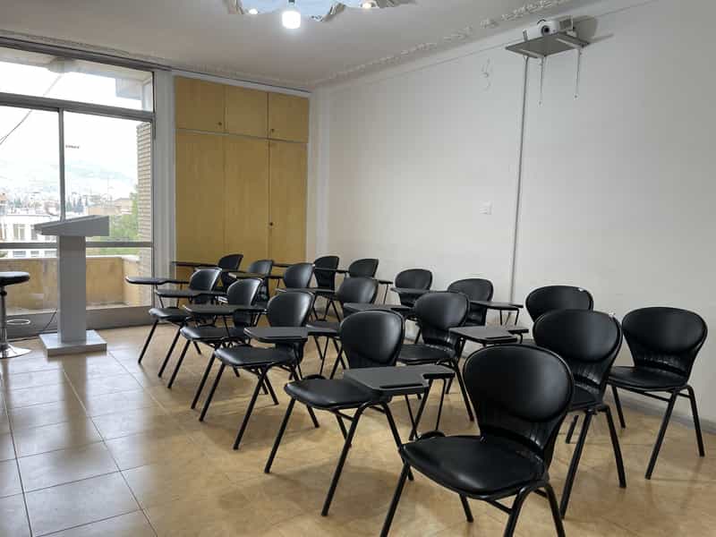 عکس آموزشگاه فنی و حرفه ای جهت در سینما سعدی شیراز