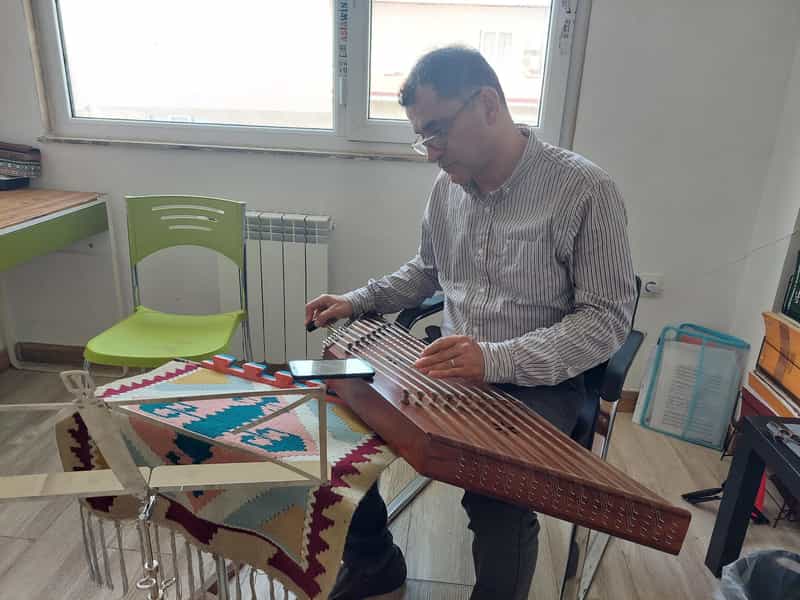 عکس آموزشگاه موسیقی دیلمان در بوسار رشت