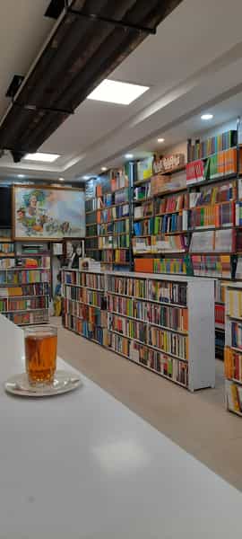 عکس کتاب فروشی شهر آفتاب در سراب مشهد